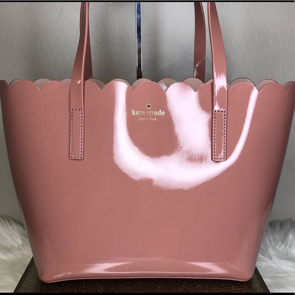 kate spade lily avenue carrigan tote